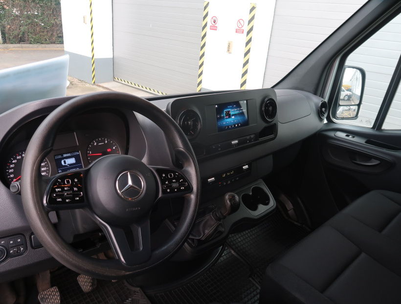 Mercedes-Benz Sprinter, 2021