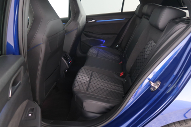 Volkswagen Golf - 2026