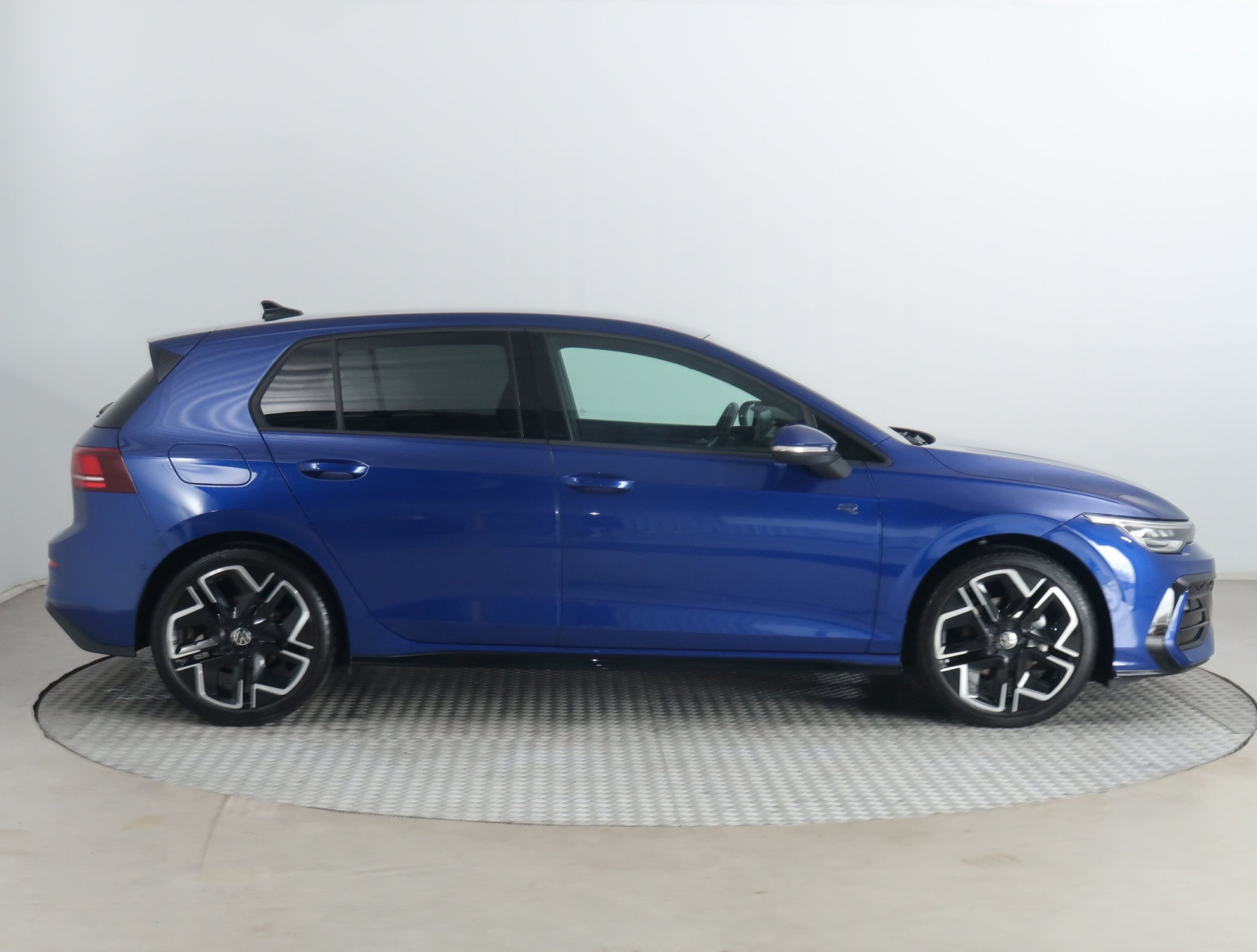 Volkswagen Golf - 2026