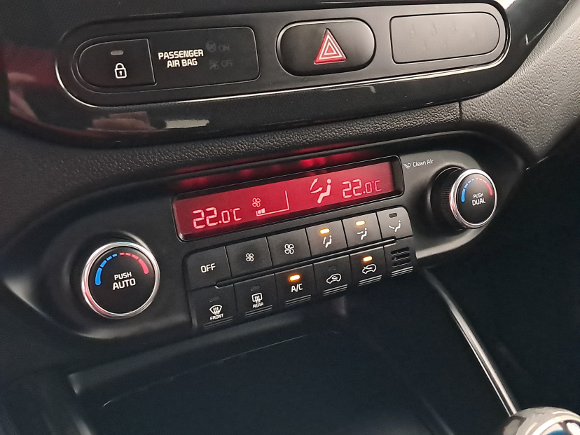 Kia Carens, 2015