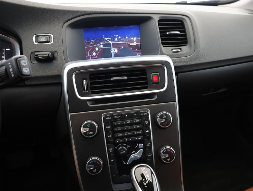 Volvo V60, 2013