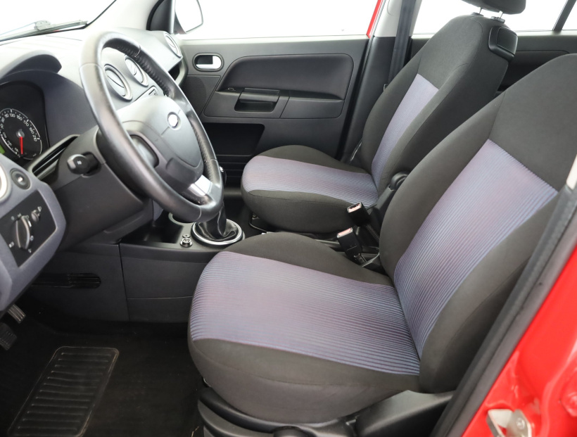 Ford Fusion, 2010