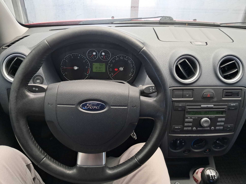Ford Fusion, 2010