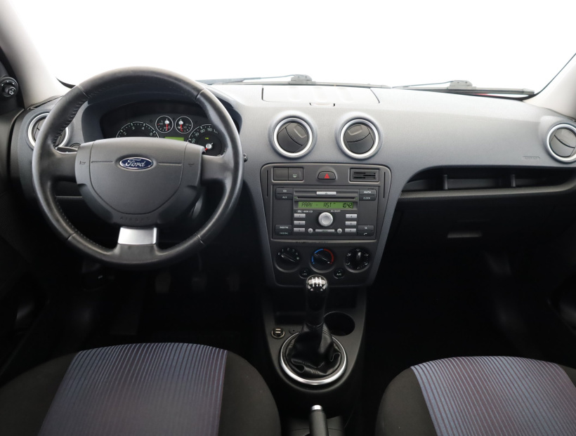 Ford Fusion, 2010