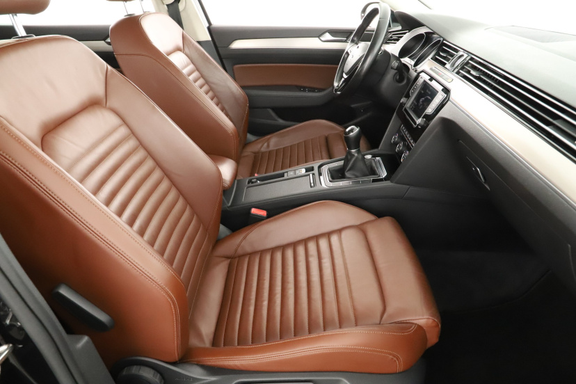 Volkswagen Passat, 2015