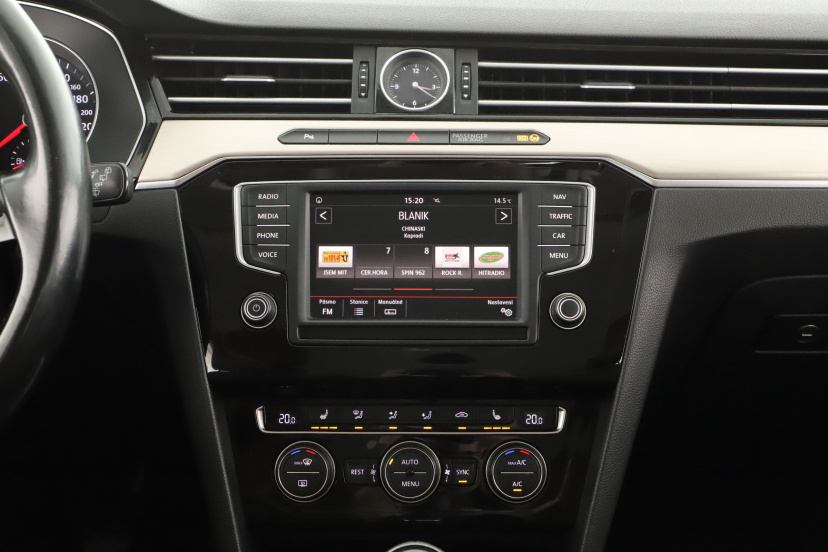 Volkswagen Passat, 2015