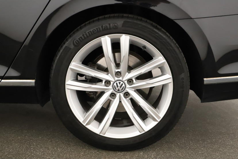Volkswagen Passat, 2015