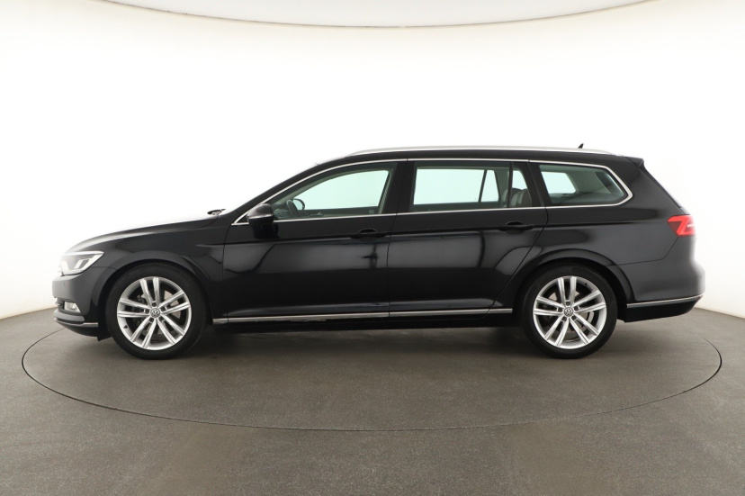 Volkswagen Passat, 2015