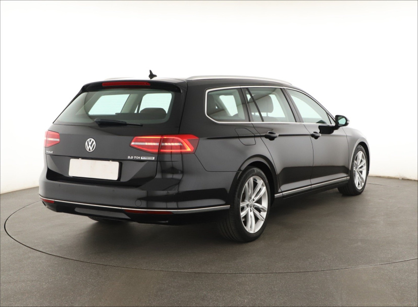 Volkswagen Passat, 2015