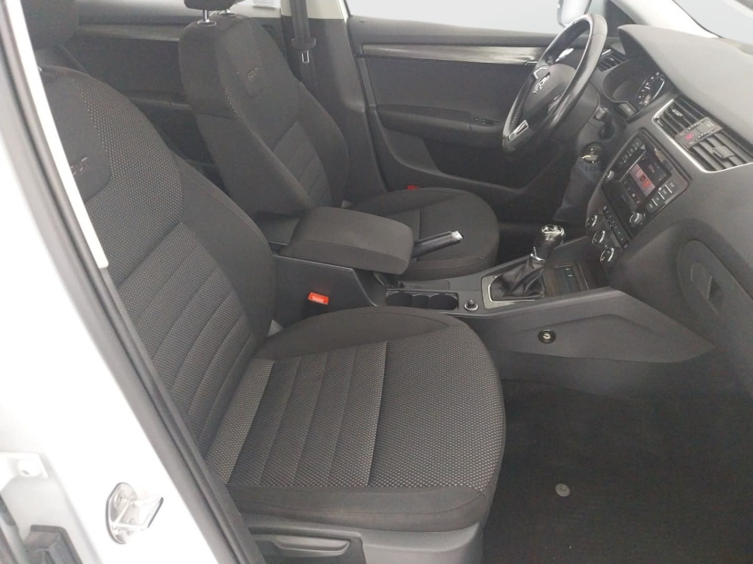 Škoda Octavia Scout, 2015