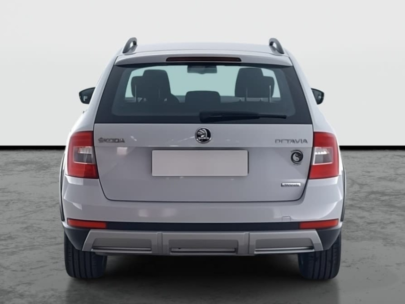 Škoda Octavia Scout, 2015