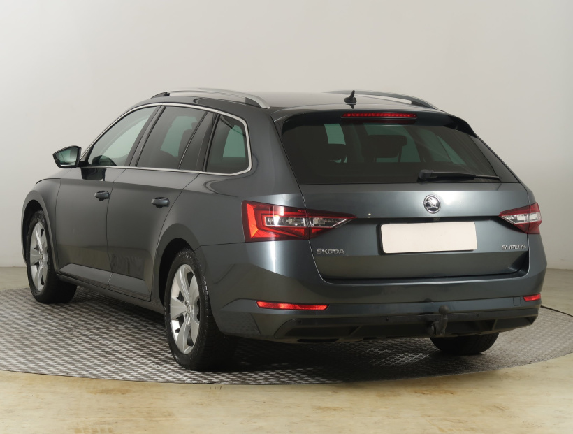Škoda Superb, 2019