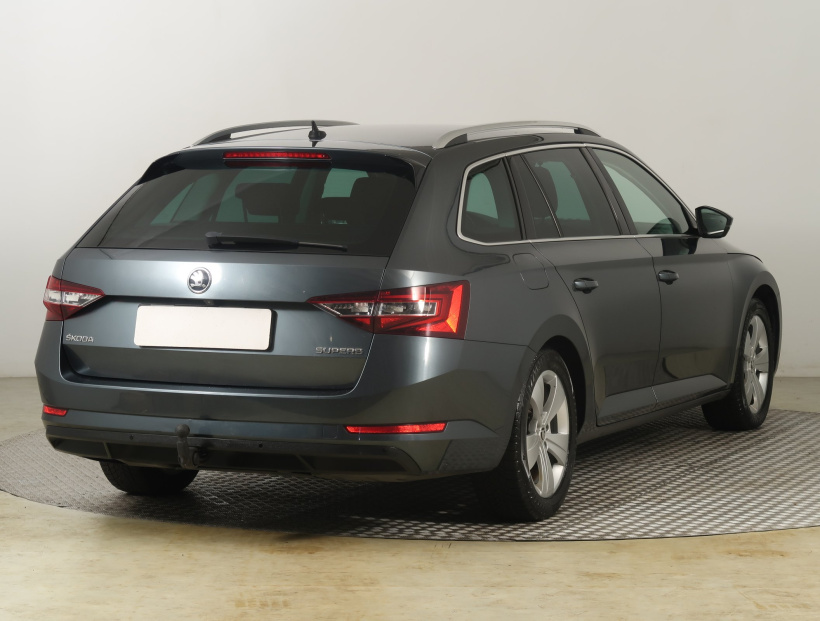 Škoda Superb, 2019