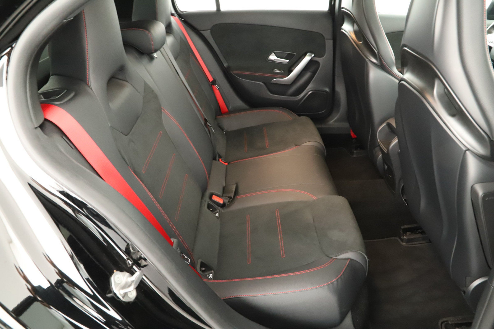 Mercedes-Benz A - 2022