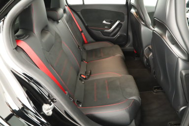 Mercedes-Benz A - 2022