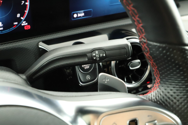 Mercedes-Benz A - 2022
