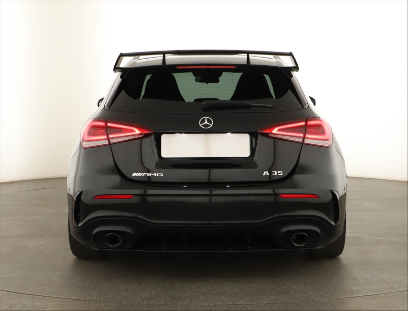 Mercedes-Benz A, 2022