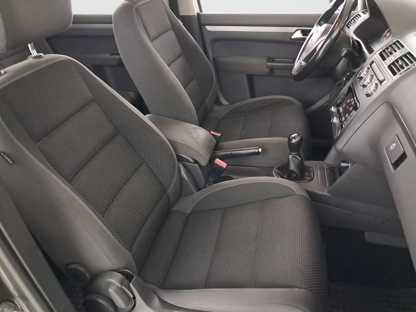 Volkswagen Touran, 2013