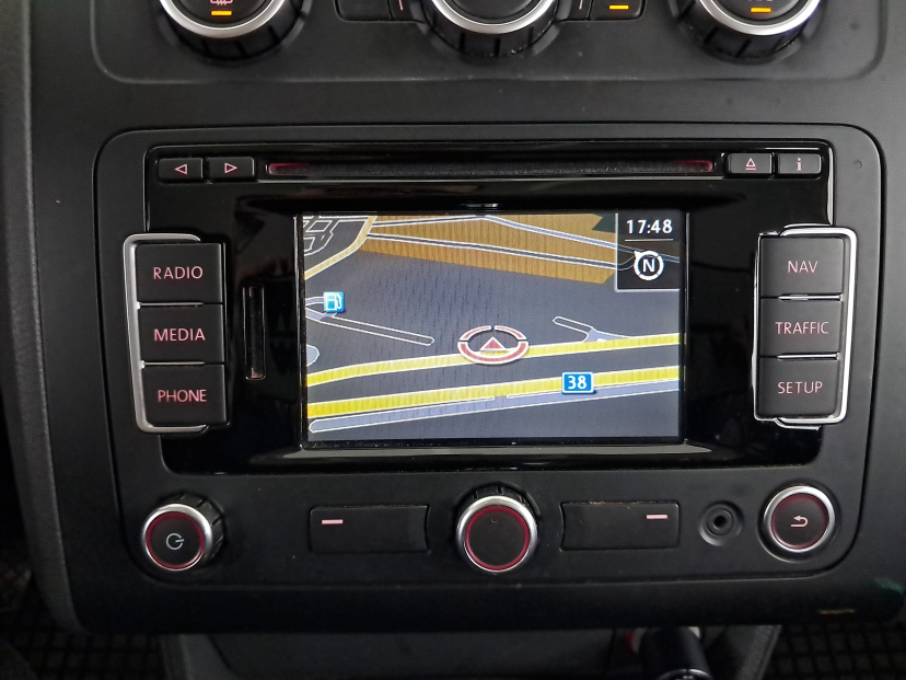 Volkswagen Touran, 2013