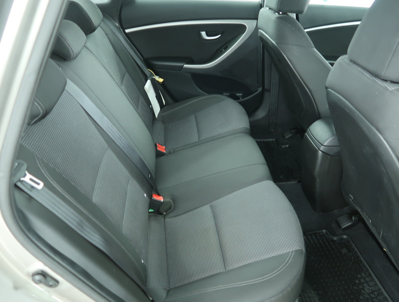 Hyundai i30, 2016