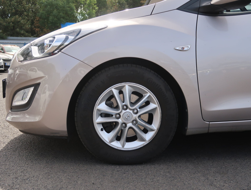 Hyundai i30, 2016