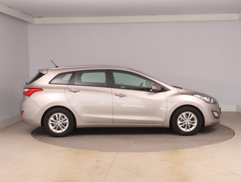 Hyundai i30, 2016