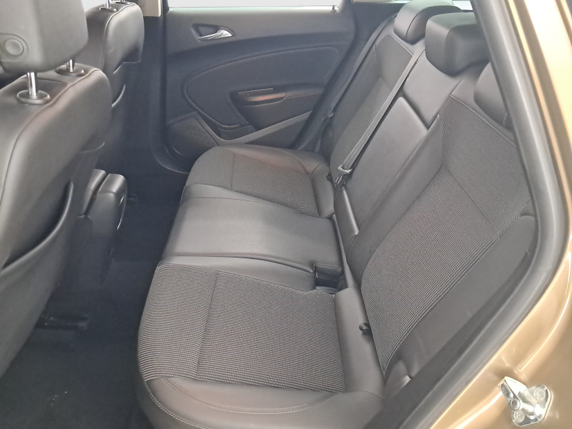 Opel Astra, 2014