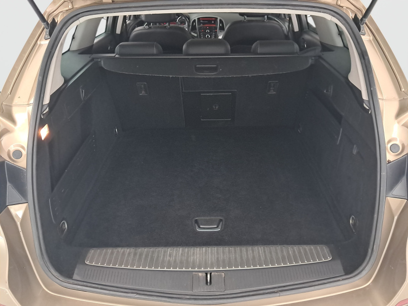 Opel Astra, 2014