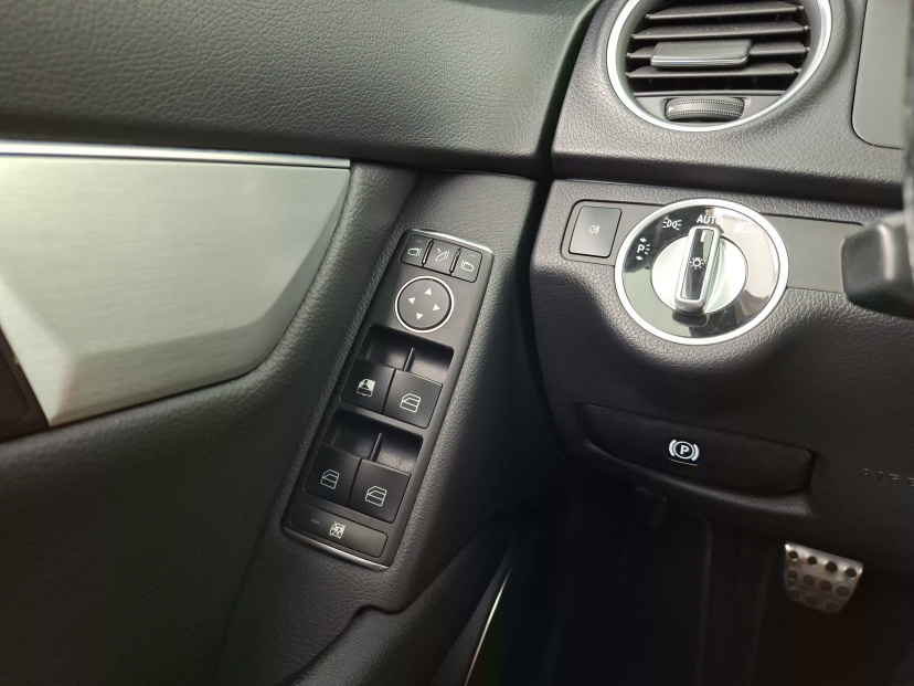 Mercedes-Benz C, 2011