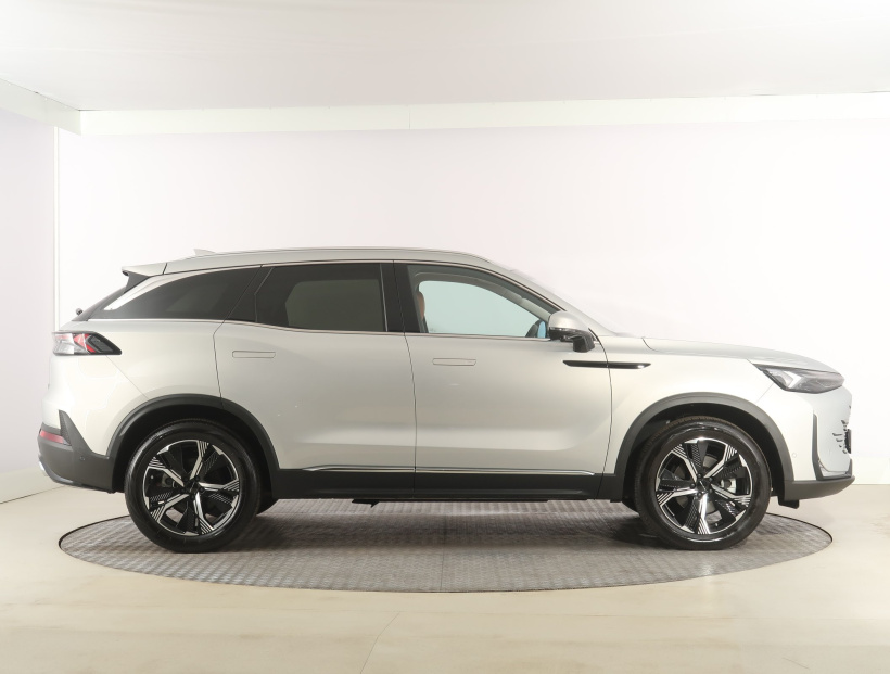 BAIC X7, 2025