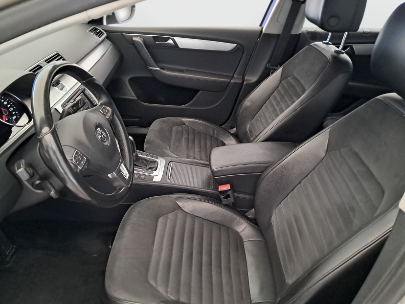 Volkswagen Passat, 2012