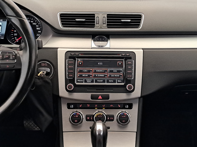 Volkswagen Passat, 2012