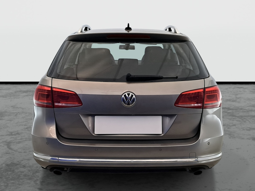 Volkswagen Passat, 2012