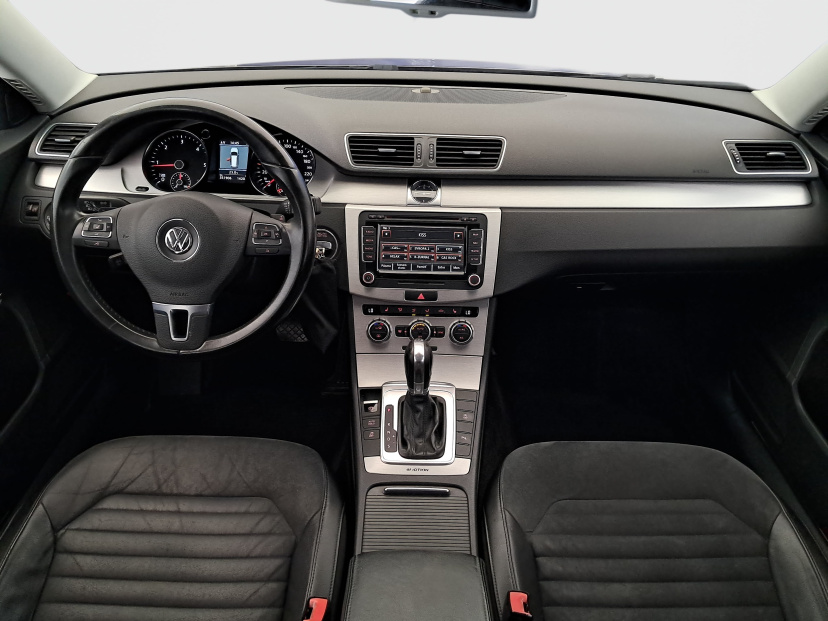 Volkswagen Passat, 2012