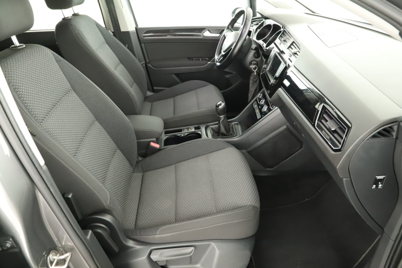 Volkswagen Touran, 2016