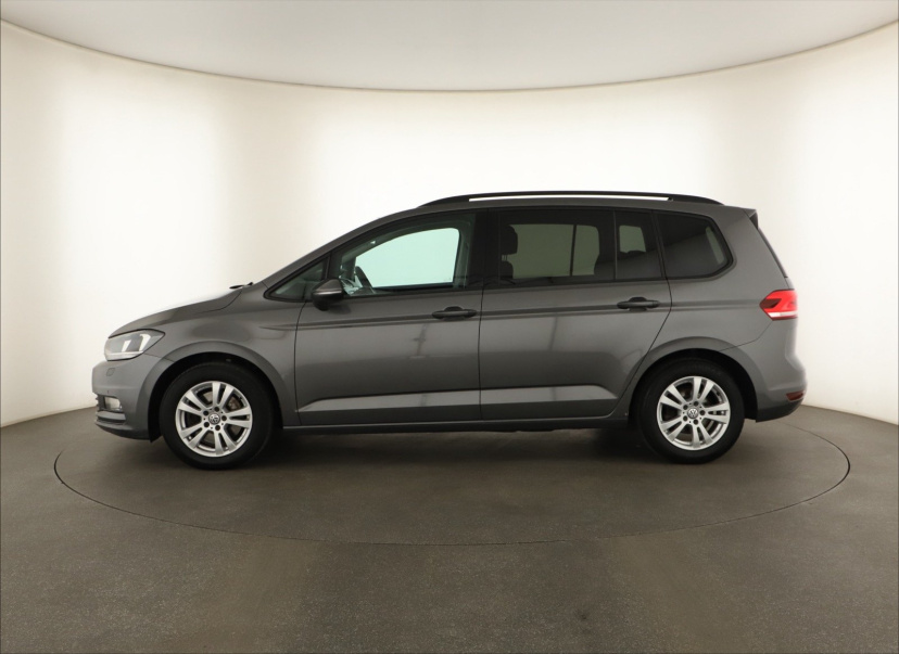 Volkswagen Touran, 2016