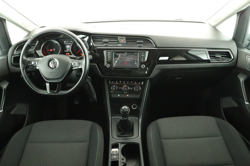 Volkswagen Touran, 2016