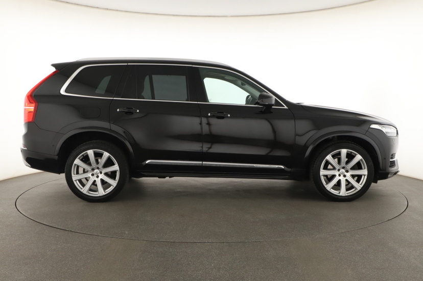 Volvo XC90, 2015