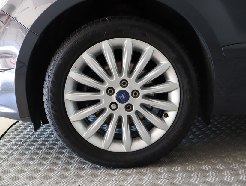 Ford Galaxy, 2013
