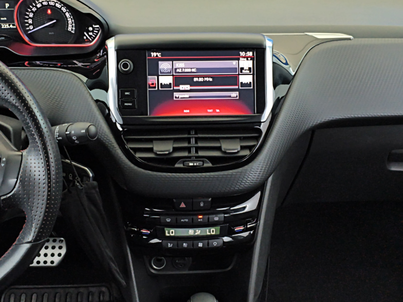 Peugeot 2008, 2017