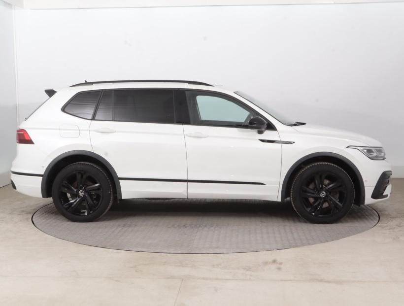 Volkswagen Tiguan Allspace, 2022