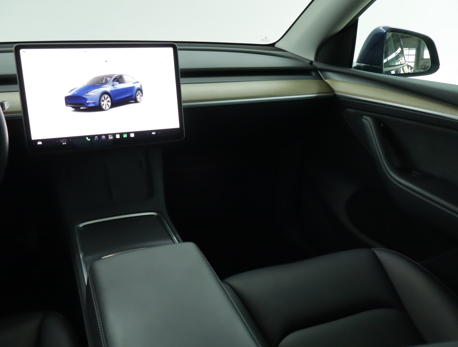 Tesla Model Y Long Range AWD – fotografie 11