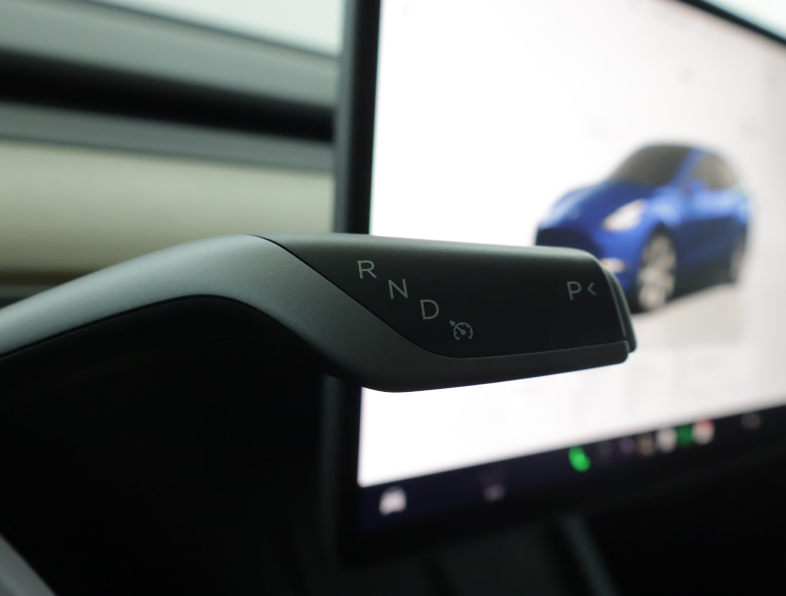 Tesla Model Y Long Range AWD – fotografie 19