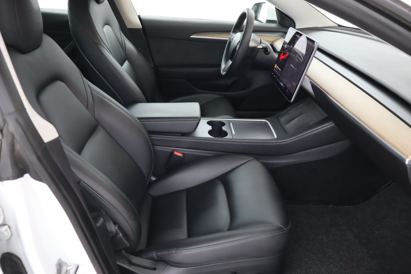 Tesla Model 3, 2021