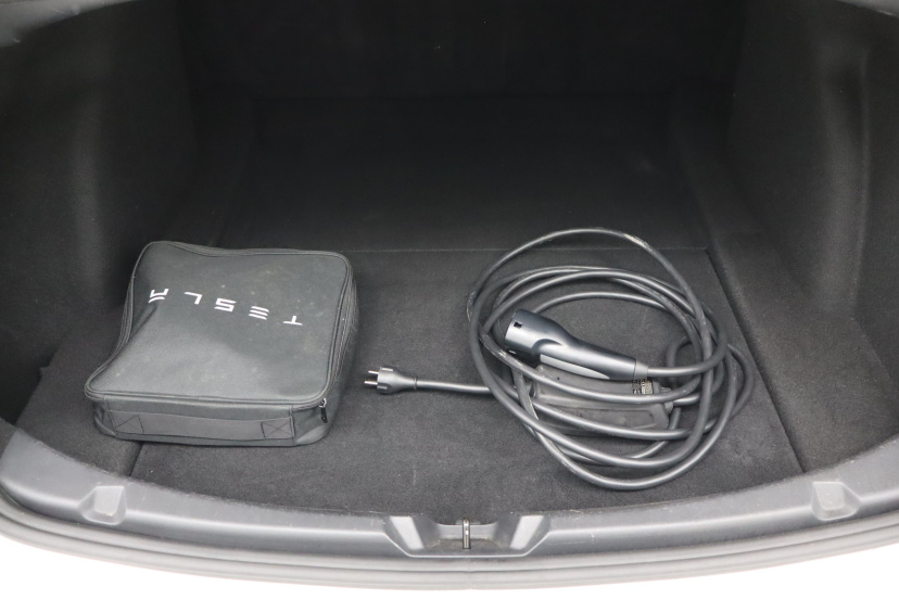 Tesla Model 3, 2021