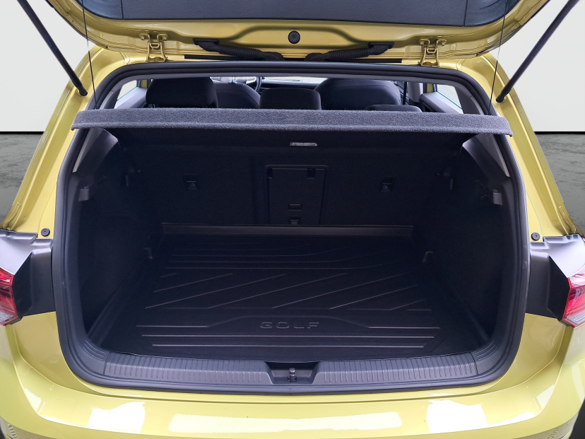 Volkswagen Golf, 2021