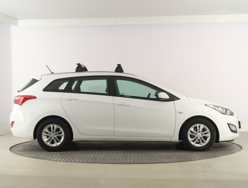 Hyundai i30, 2016