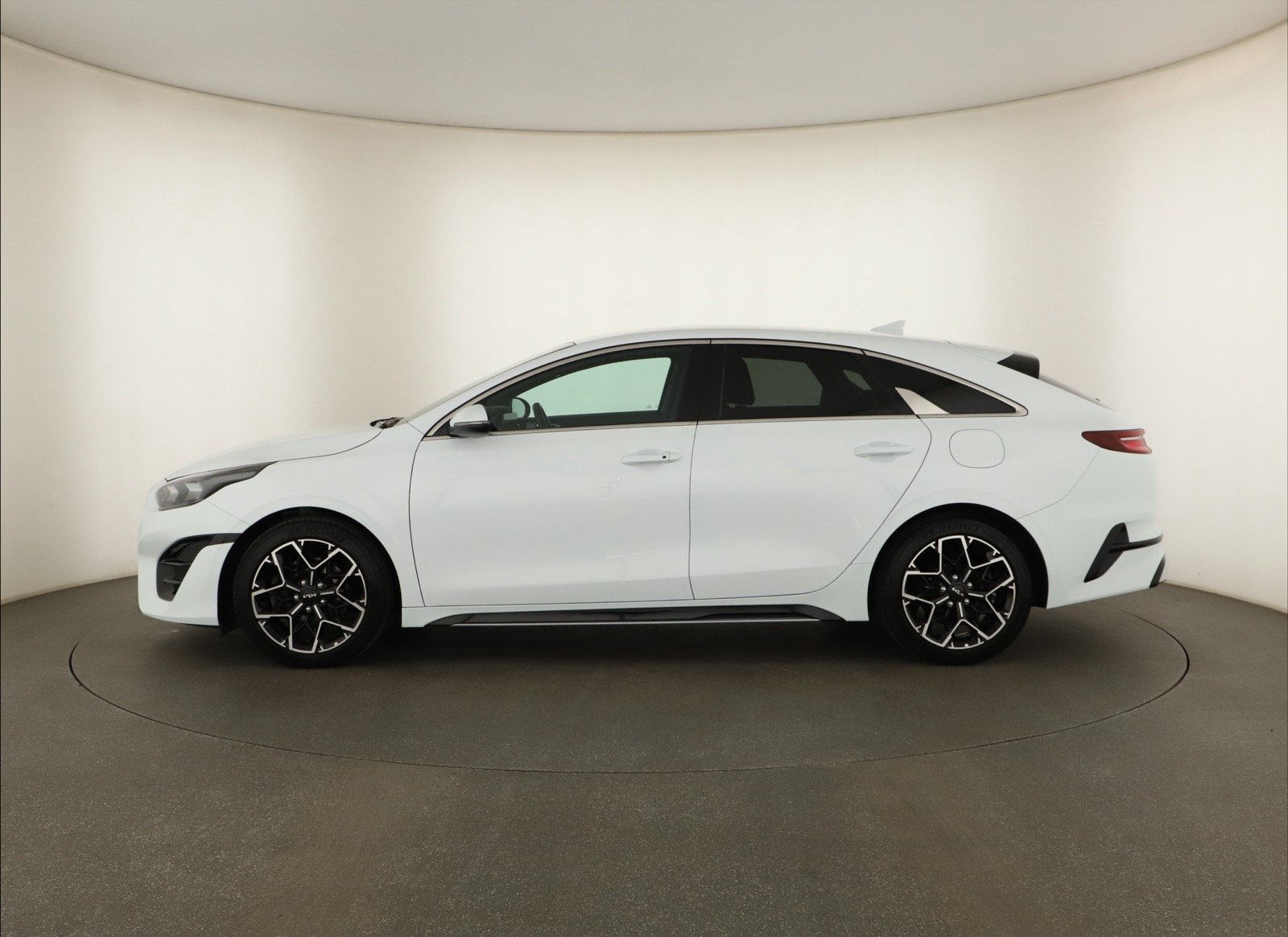 Kia ProCeed - 2023