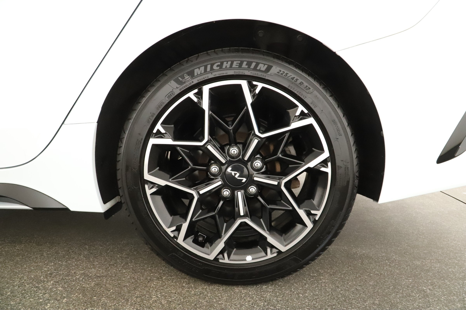 Kia ProCeed - 2023