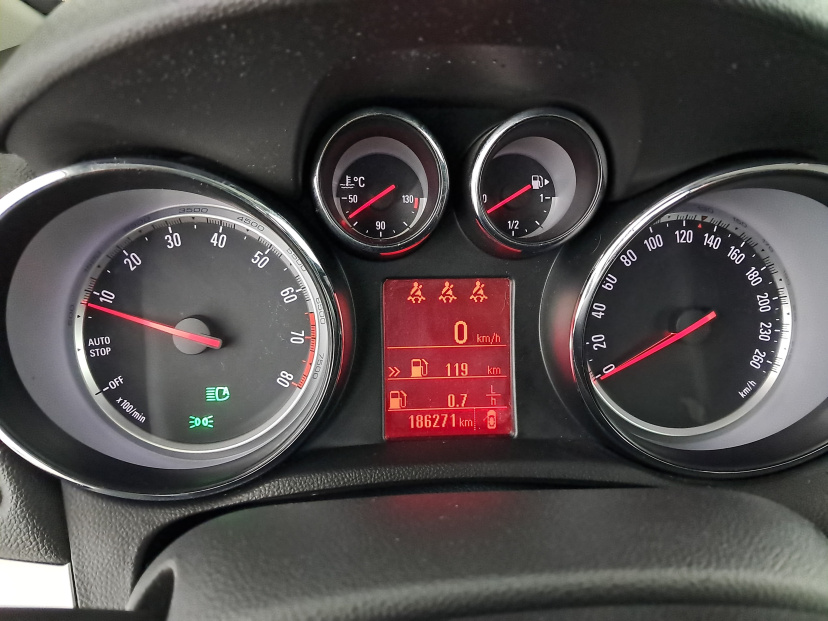 Opel Mokka, 2013